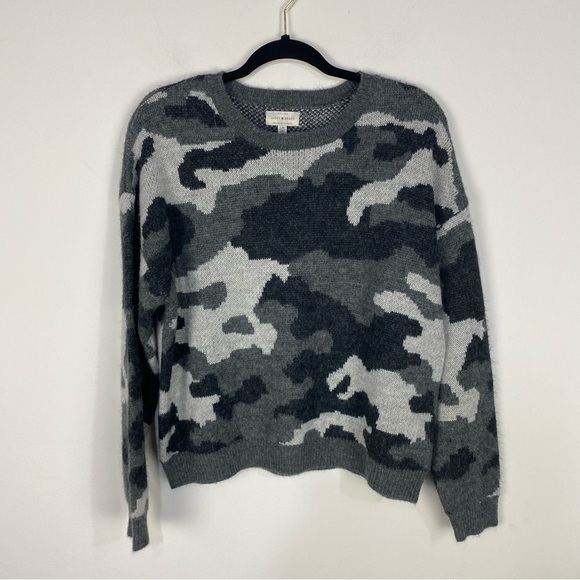 Lucky Brand Grey Gray Camo Crewneck Sweater - Picture 1 of 3